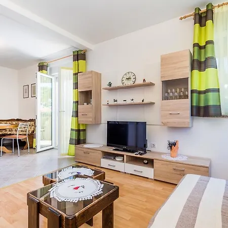 Pineta Apartman